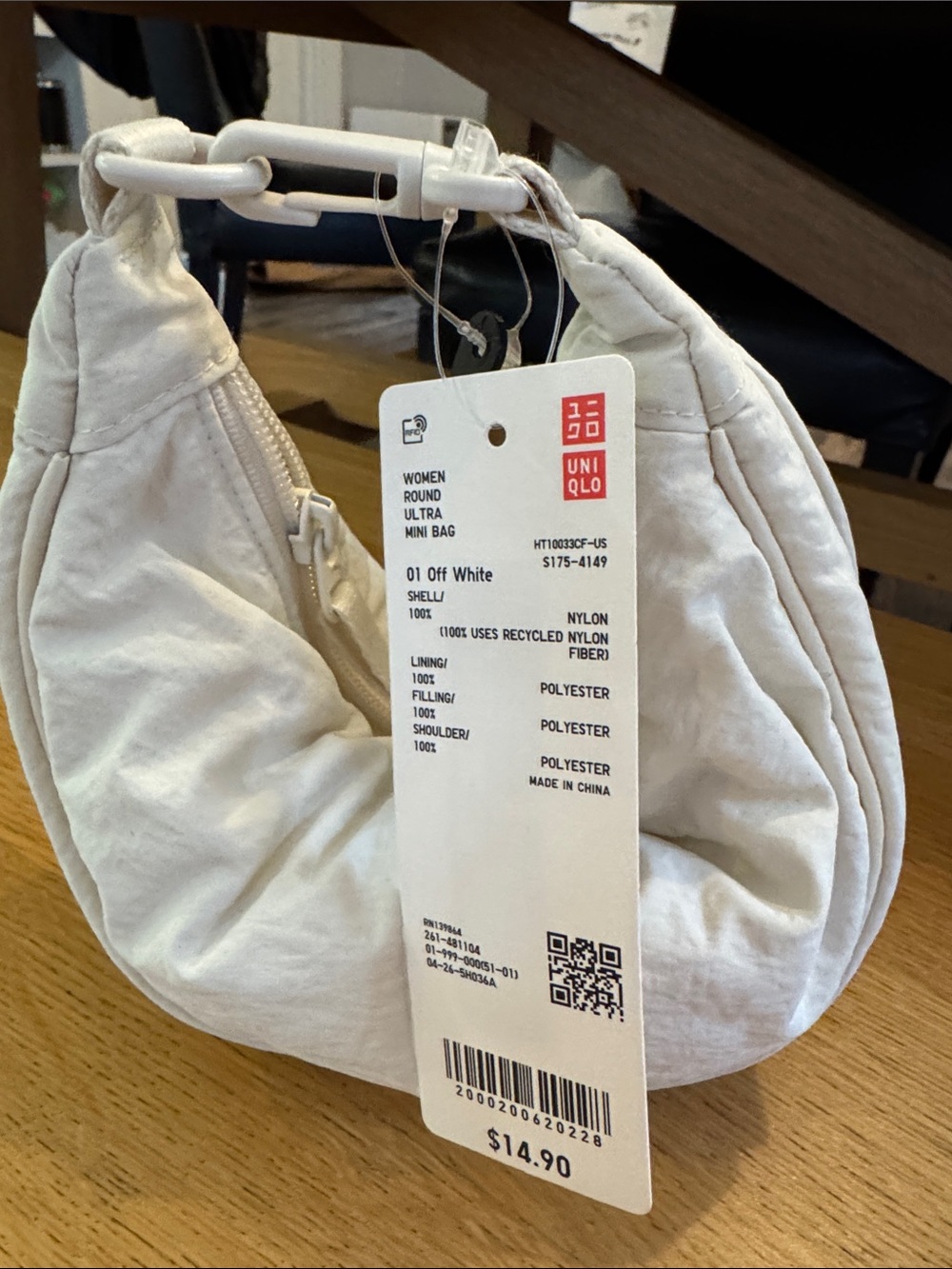 UNIQLO Off White Women’s Round Ultra Mini Bag